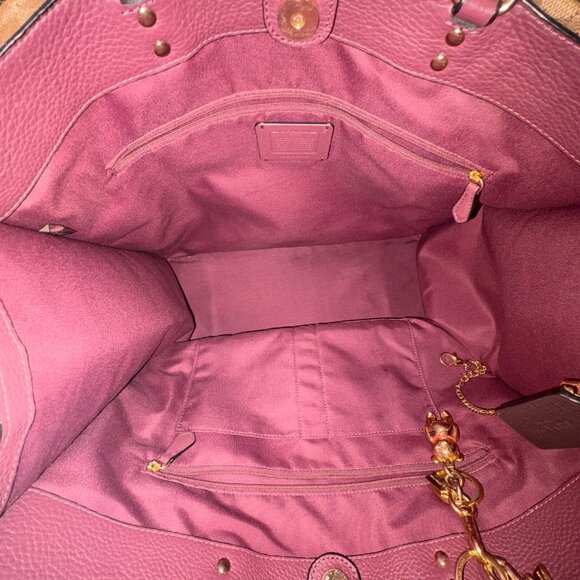 Coach Dempsey Tote 40 in Signature Jacquard with Stripe and Coach Patch - Picture 6 of 7